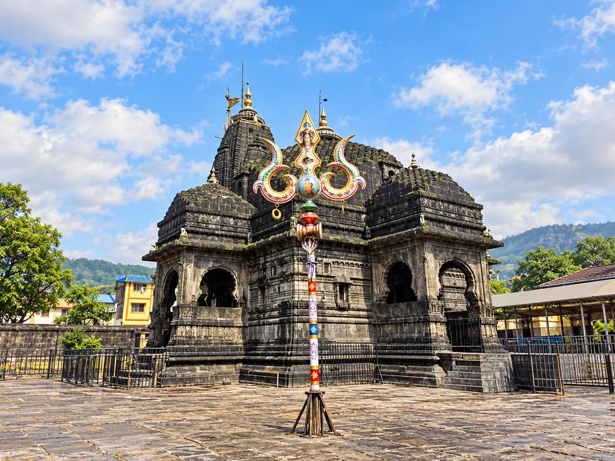 Trimbakeshwar Jyotirlinga temple exterior